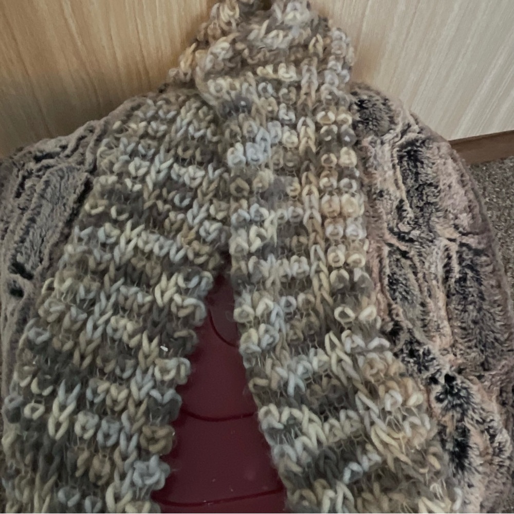 Infinity Scarf - Picture 3 of 4